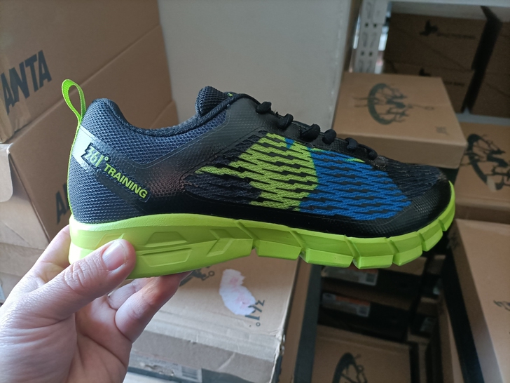 361度全新男子39/40/41码轻质跑鞋...