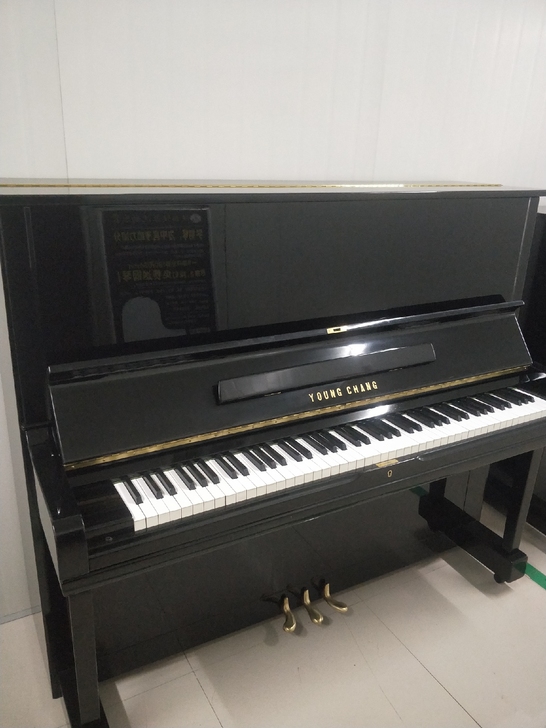 二手闲置钢琴YOUNG CHANG英昌，原...