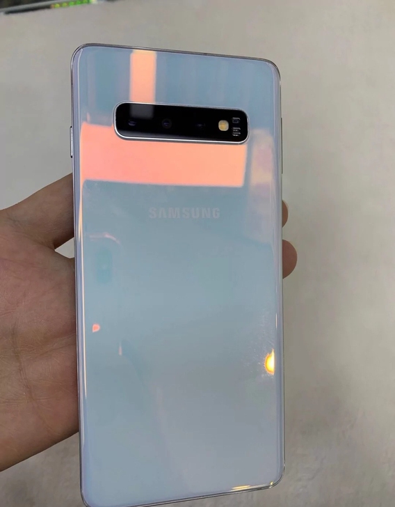 自用闲置三星s10+完美屏