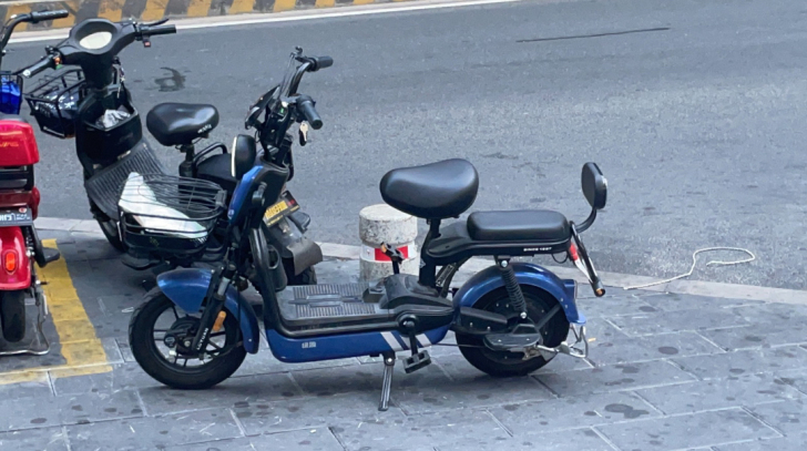 转一辆自用高端绿源电动车
