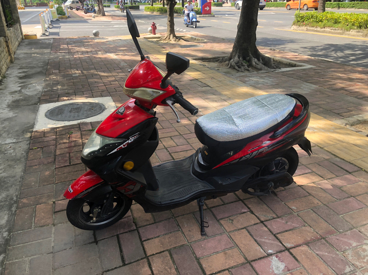 转让绿源品牌电动车，车况各方面都好车型也不...