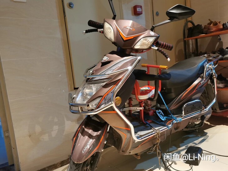 绿源60v20A电动车，成色如图，大灯。喇...