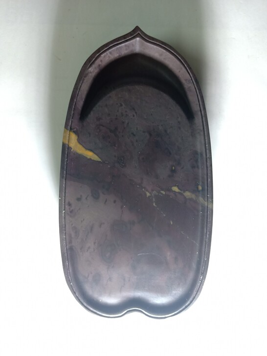 端砚中的斧柯东，有蕉叶白，火捺，翡翠，青花...