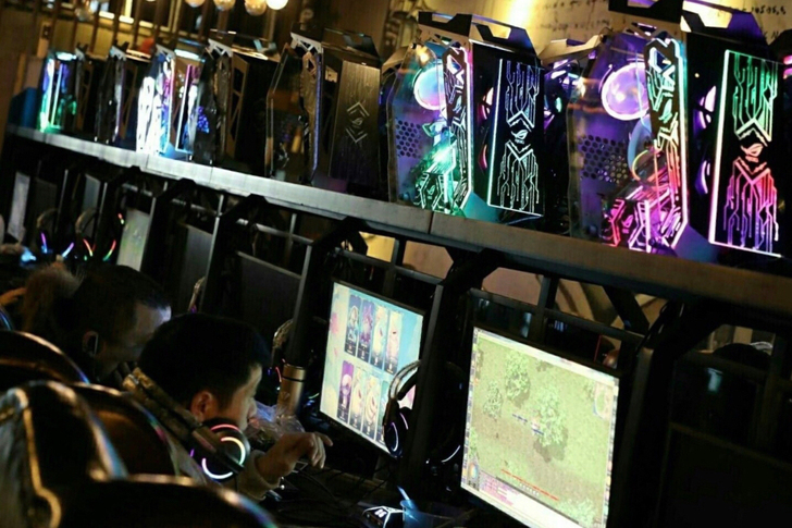 处理八核高配电脑主机45 万跑分吃鸡游戏i...