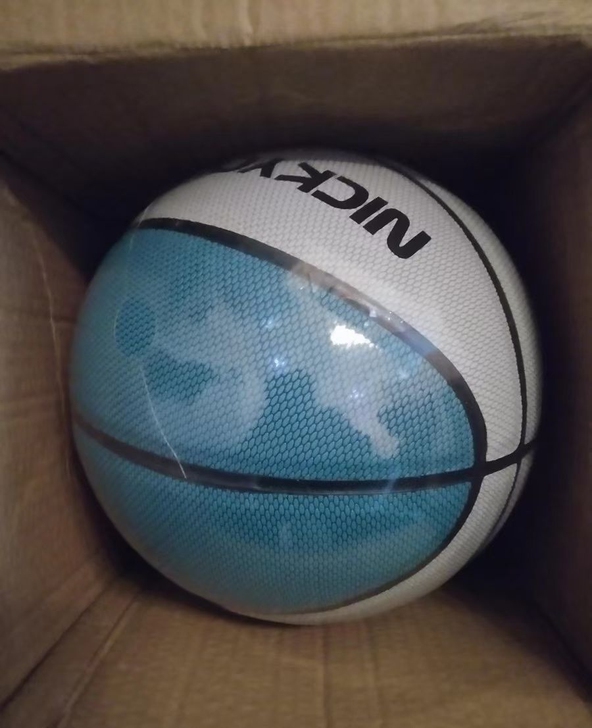 体育馆闲置处理比赛篮球全新 ，原价199元...