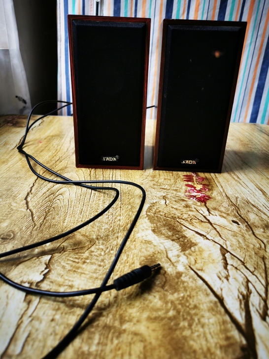 闲置笔记本小音箱