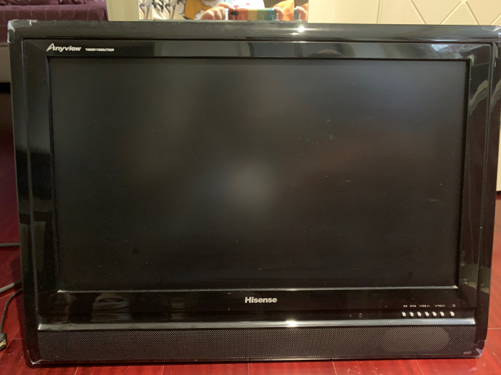 海信26寸液晶电视机，厚度大约10cm，无...