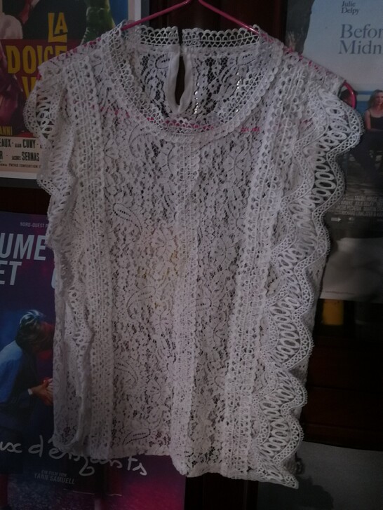 闲置刺绣蕾丝白色背心 包邮出