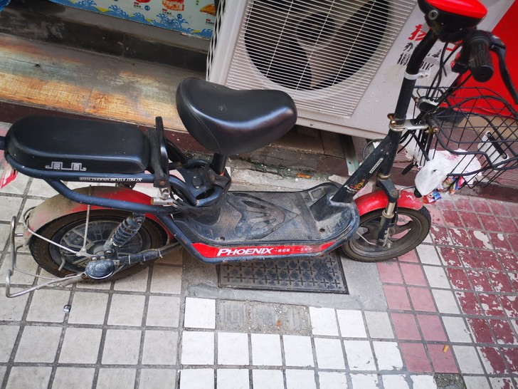 凤凰牌上班代步电动车,上班代用,疫情换工作...