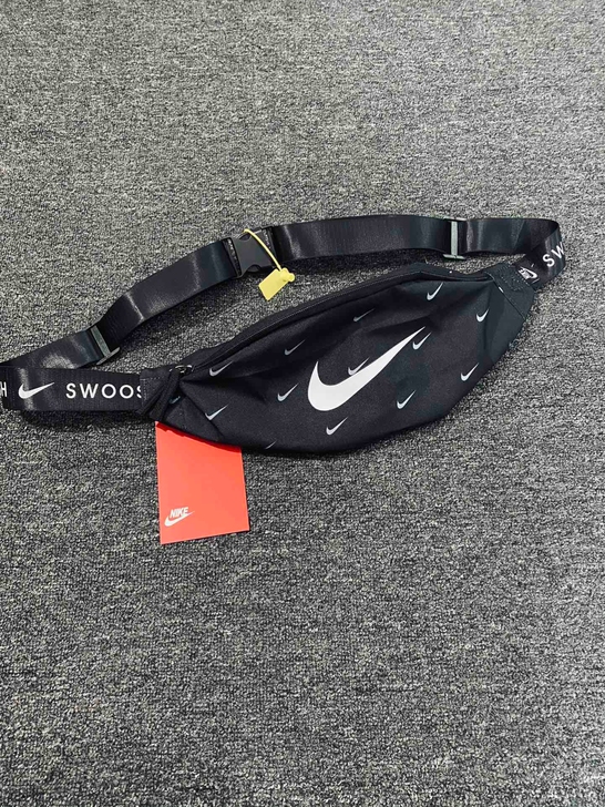 实体店清货耐克腰包男包胸包斜挎包小包包