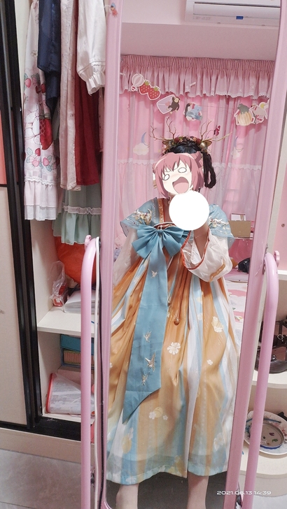 十三余遇见神鹿同人汉服，衣服太多了，就买了吧