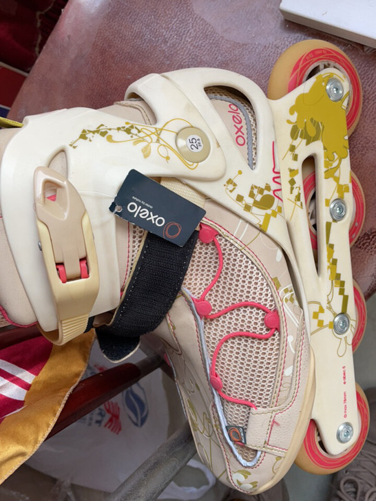 送轮滑鞋  不包邮！