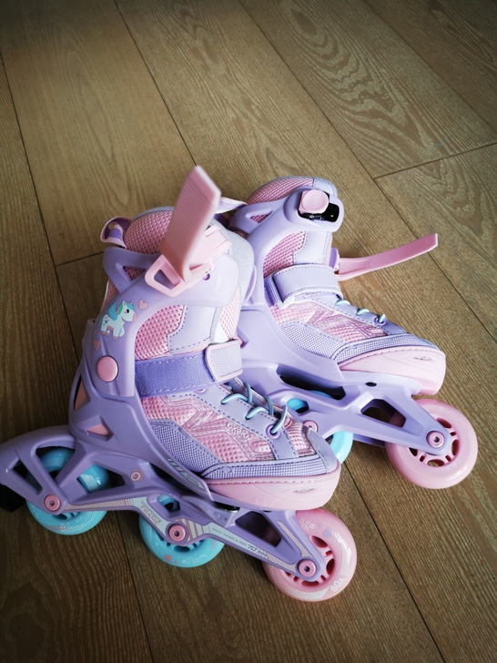 迪卡侬轮滑鞋溜冰鞋儿童初学者女童可爱滑冰鞋...