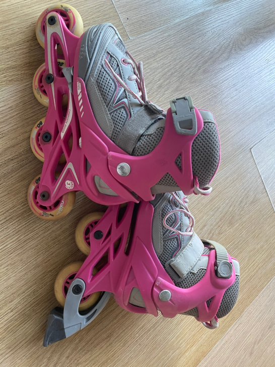 迪卡侬轮滑鞋，欧码的32～35，适合脚长2...