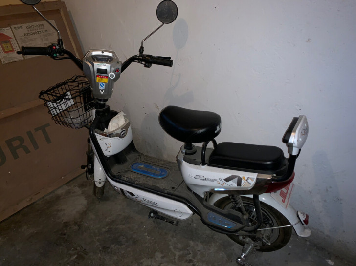 凤凰电动车，48V，证件齐全，符合新标准，...