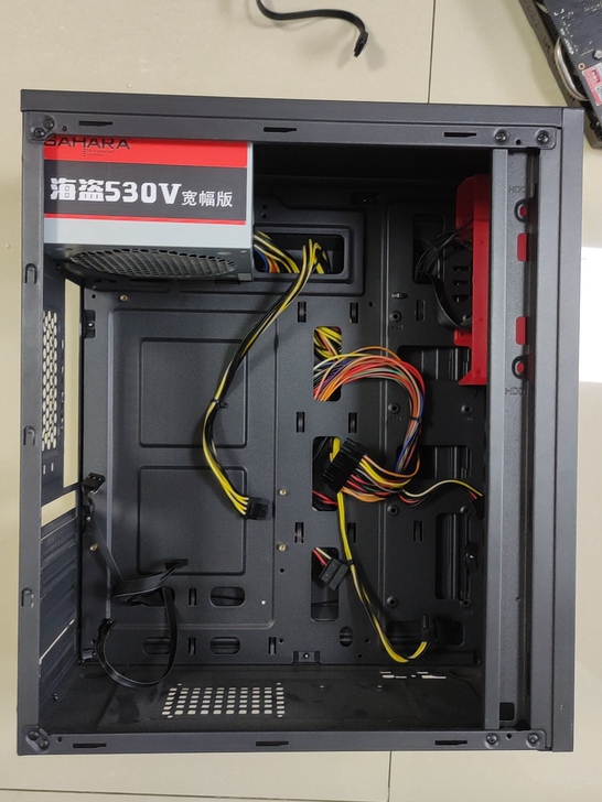 银尔角斗士电脑机箱（带额定350w电源）