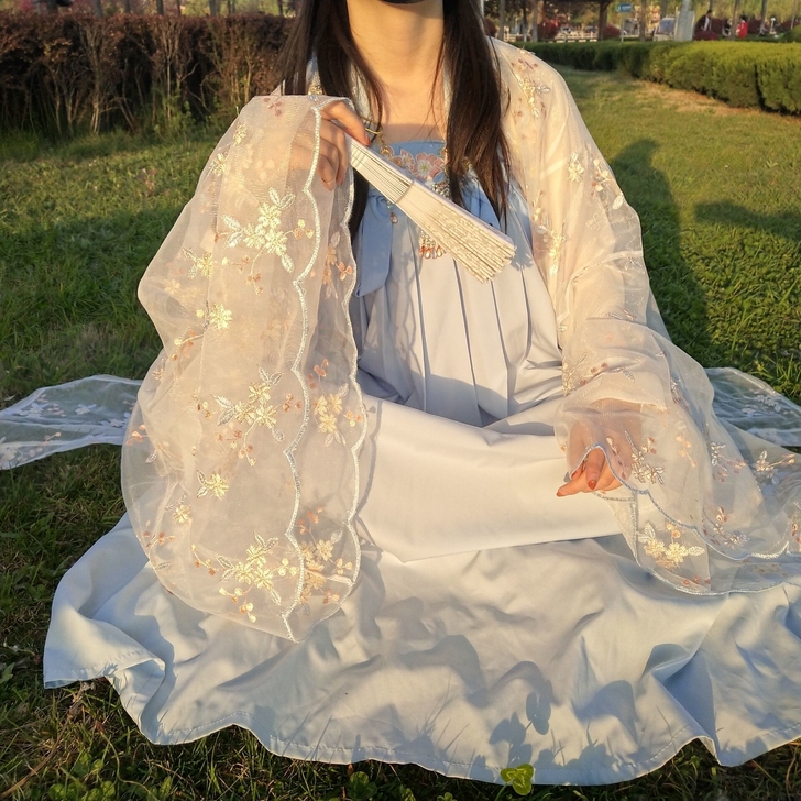 兰亭序的汉服噢！超级好看的蓝色 很显白！！...