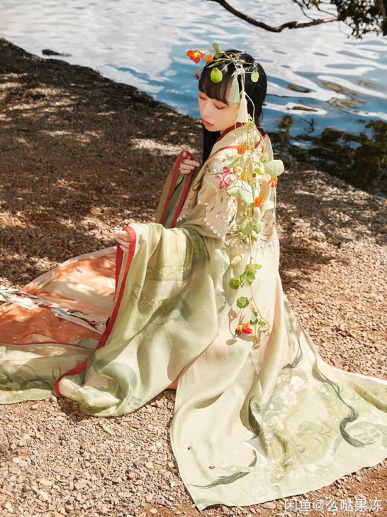 代友出！[蔓生香草]十三余，M码 刺绣大袖...