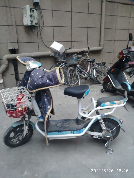 南京 电瓶车 小刀 电动车 48V电...