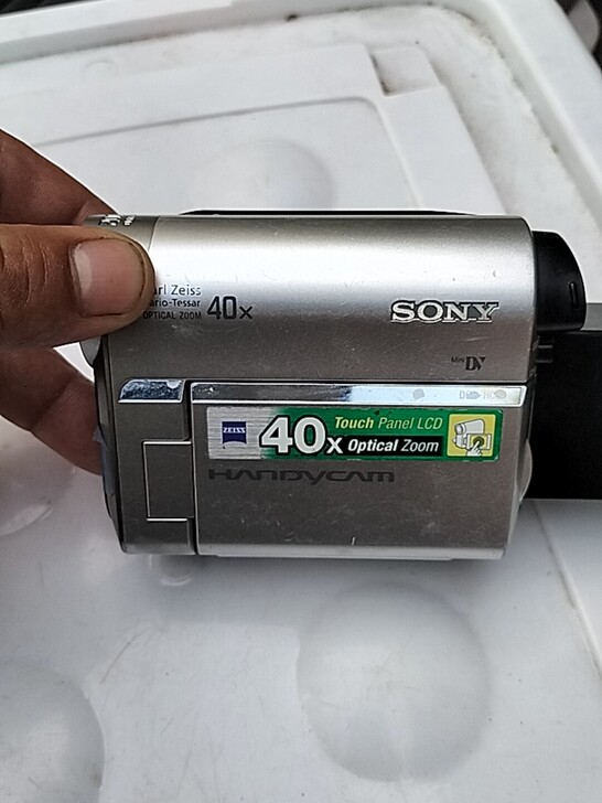 SONY40X索尼射相机！带带电池！其他无...