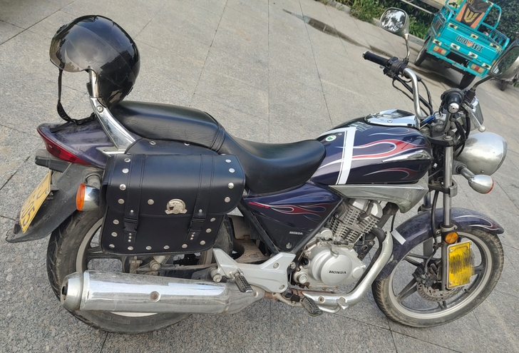 美式 太子 巡航 本田 焰影150 摩托车