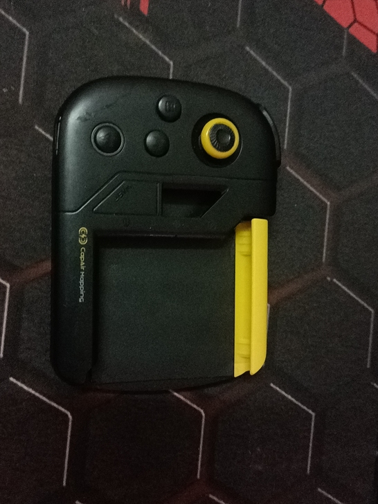 闲置一个黄蜂1n版电容手柄