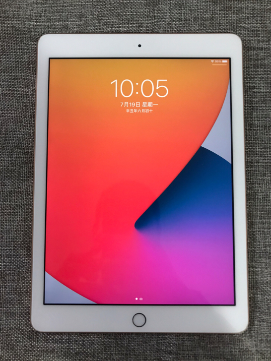 Apple/苹果 iPad2018款平板电...