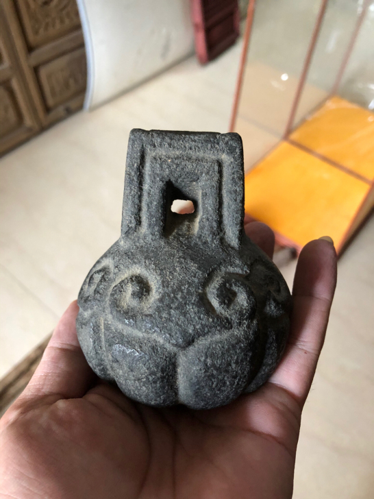 青石如意石权（石秤砣）1个，全品相，味道十...