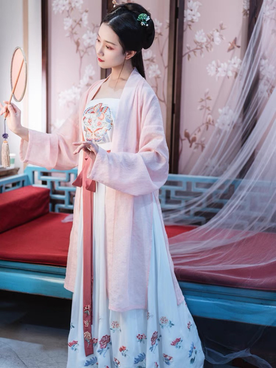 重回汉唐-宋制汉服南歌子