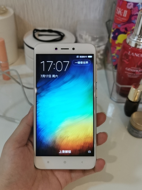 小米红米，实体店购入