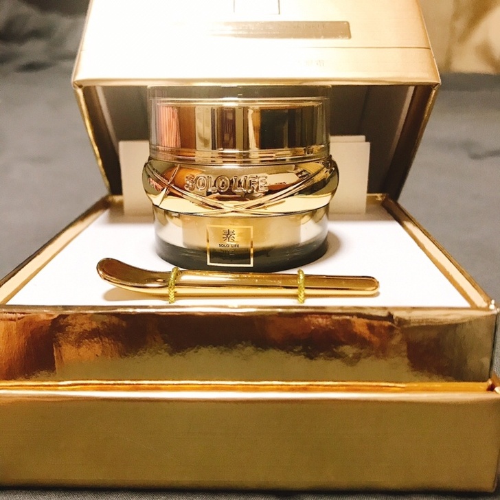 素野金多肽眼霜素野金多肽套装，全新正品。