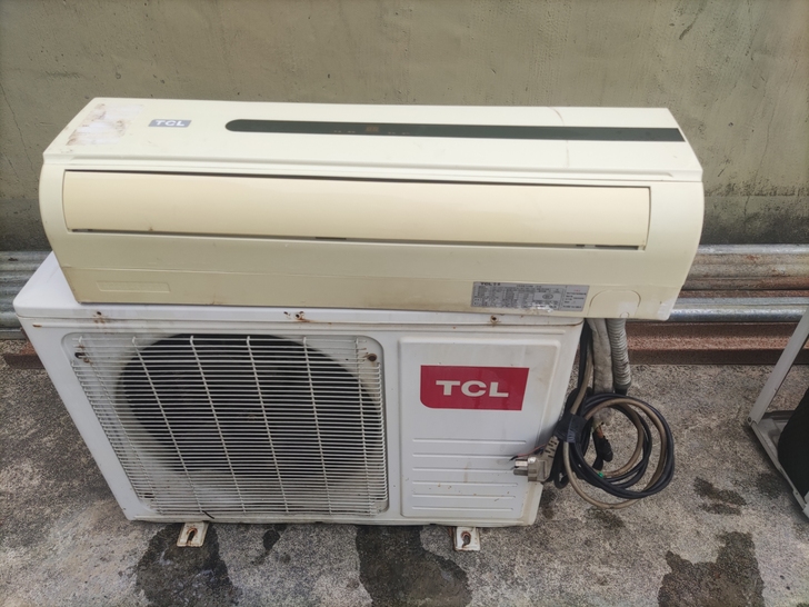 TCL   成色完美   一口价900  ...