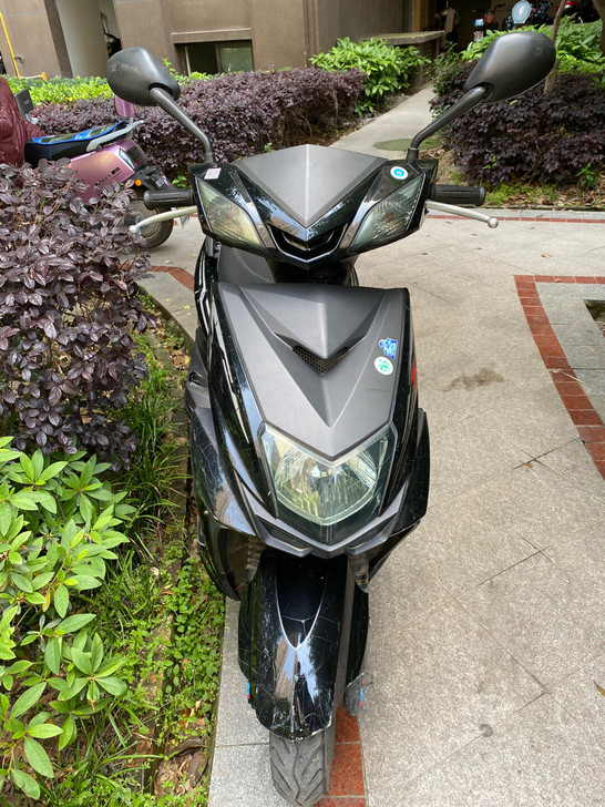 助力踏板车，加油的，跑了1万2公里，电瓶是...