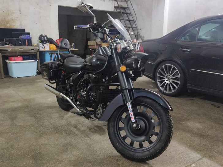 巡航重型摩托车