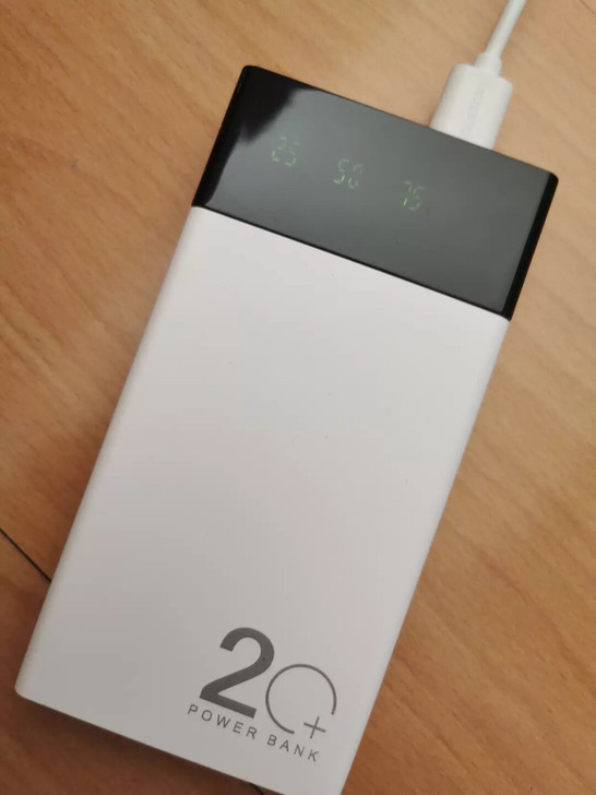 闲置一个20000毫安大容量的充电宝需要的...
