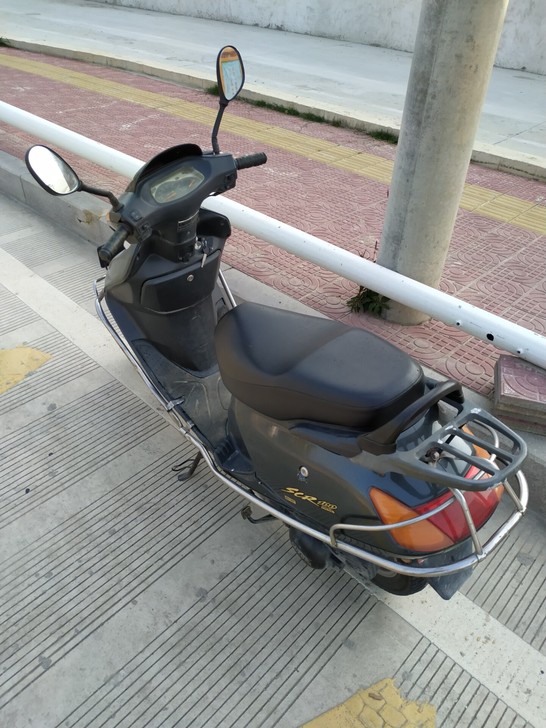 女装踏板摩托车,加油的,各方面正常给力