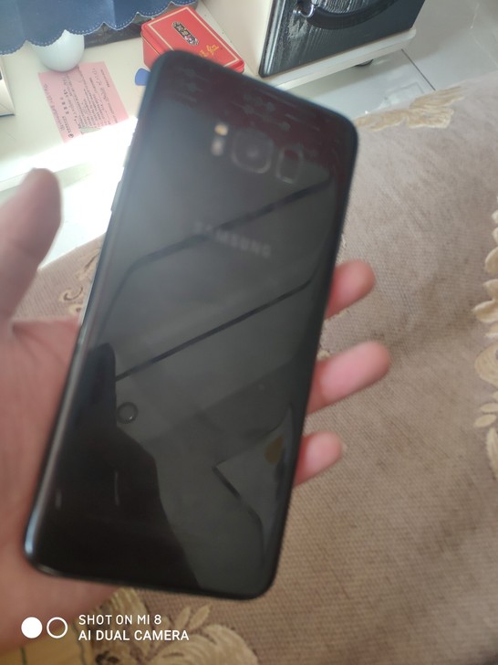三星s8+大曲转让，单卡全网通4g，屏幕有...