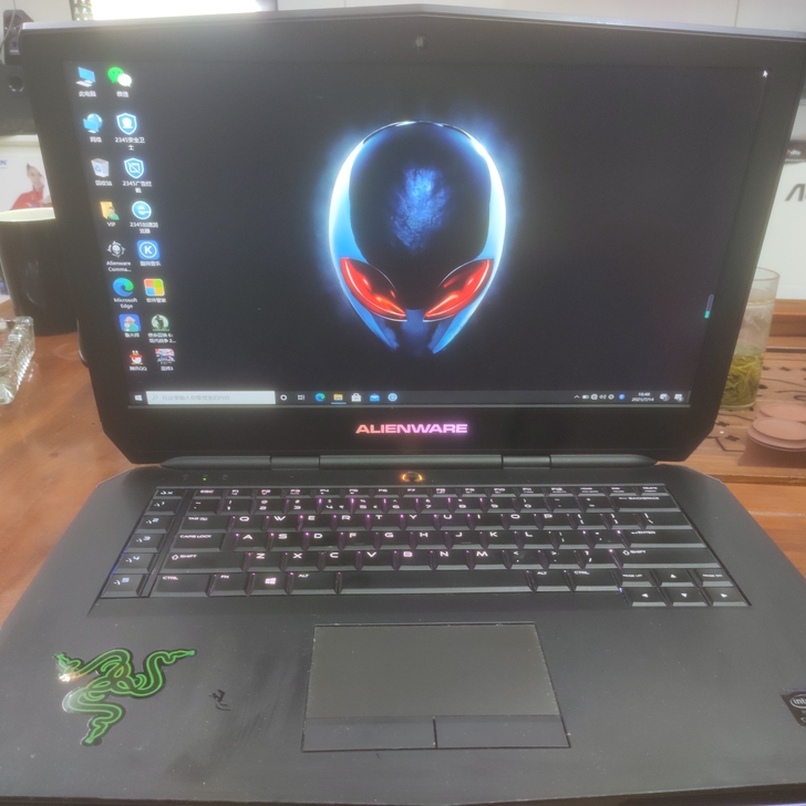 闲置外星人笔记本，购入时大概15000左右...