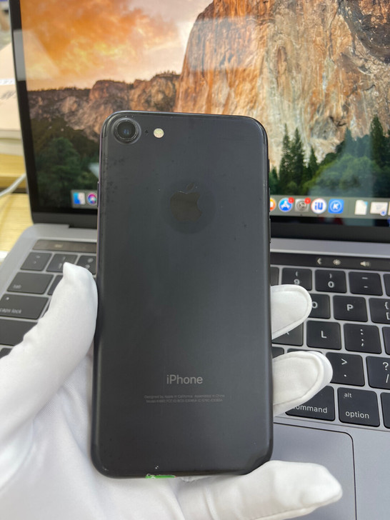 iPhone  7 128g