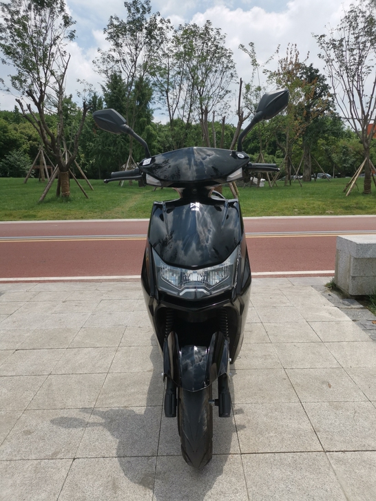 绿能电动车，72V20A，一键倒车省电模式...