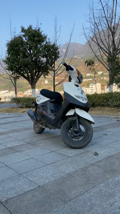 巧格摩托车，8成新，动力强劲有力，机油换的...