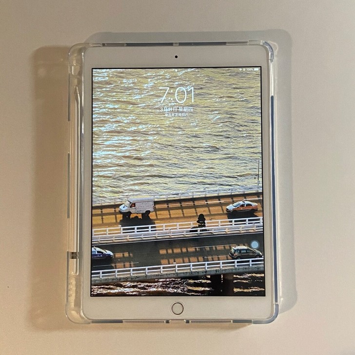 学生党给钱就卖，#iPad#便宜卖苹果平板...