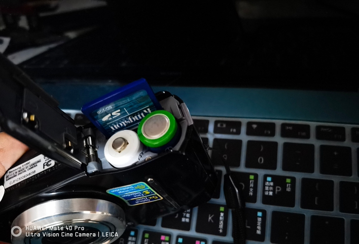 出一个三星s1060数码相机，功能一切正常...