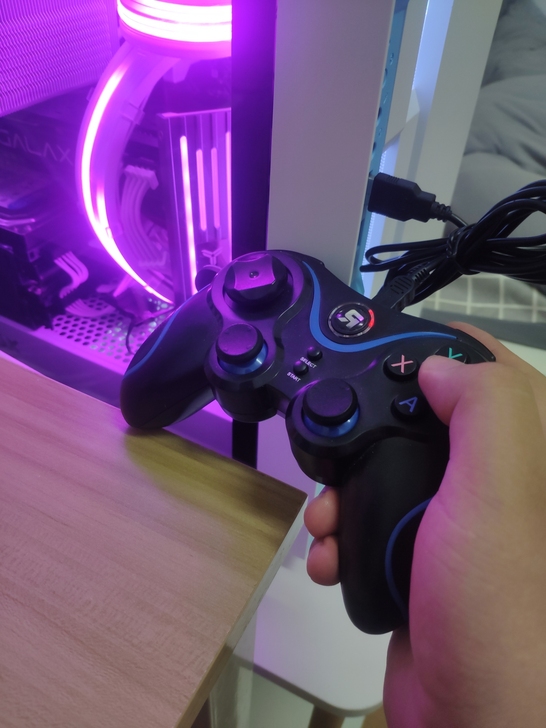 游戏革命gr600手柄。买来之后就没有用过...