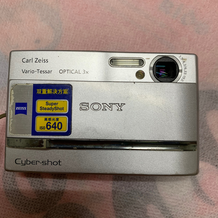 索尼t9 数码相机600万像素，CCD影象...