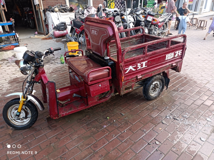 大江三轮车