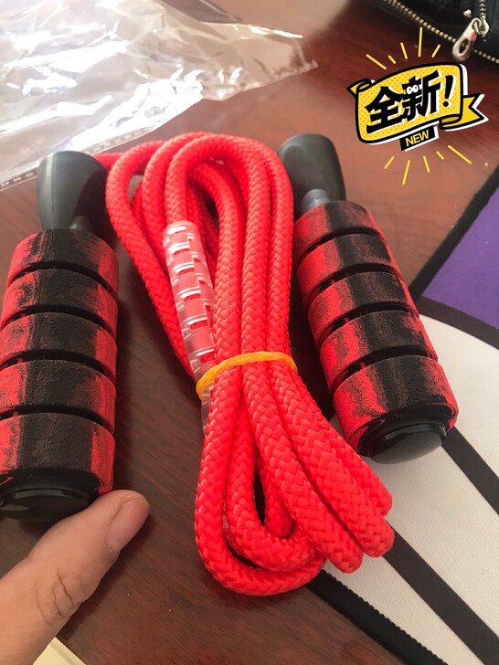 闲置几套跳绳需要的拿走,给个运费就可以!两...