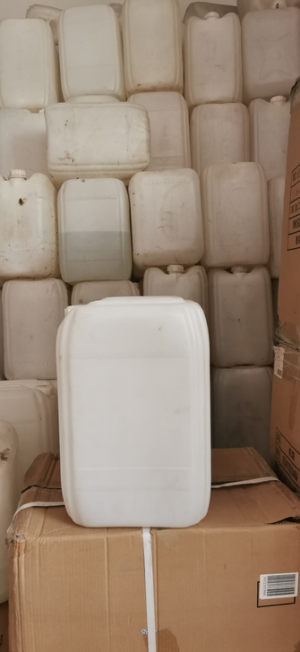 装纯露用的塑料桶，25公斤装，现低价出售，...