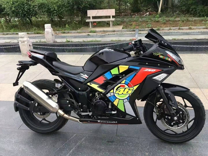 低价出售原版原漆川崎小忍者46号,双杠35...