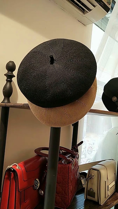 驼色贝雷帽夏天帽 几乎全新付邮送